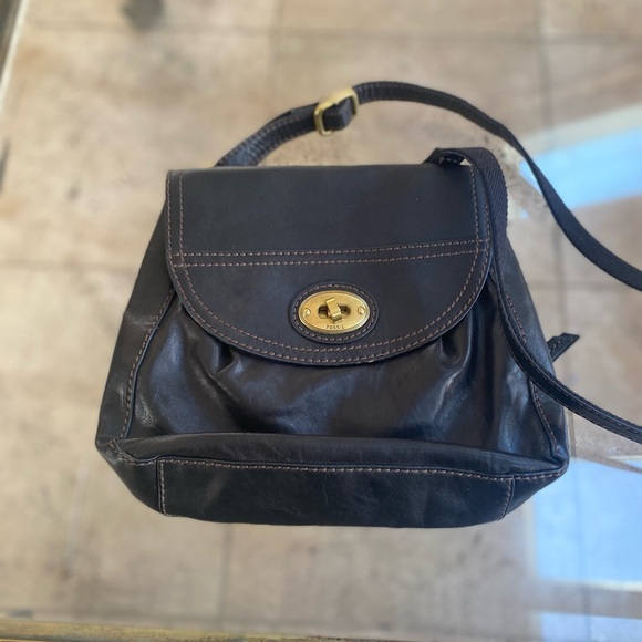 Fossil Handbags - Fossil leather purse